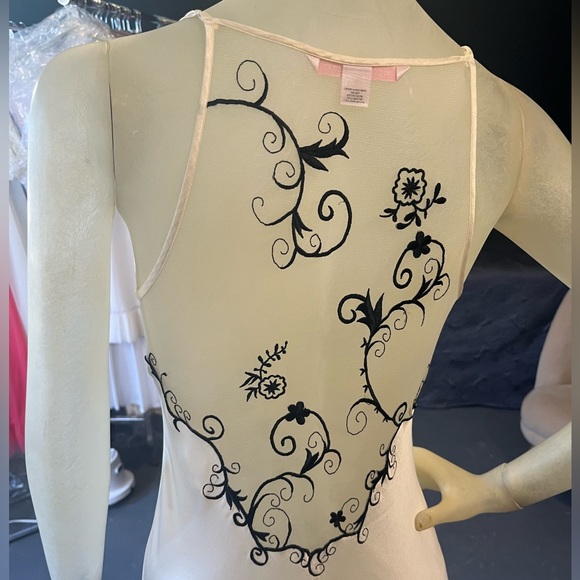 Vintage Victoria’s Secret Silk and Lace Ivory Slip Dress - Picture 4 of 5